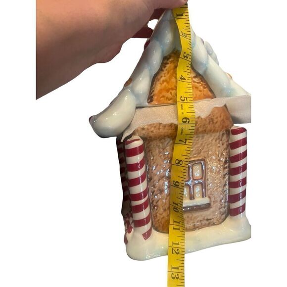 Sleigh Bell Bistro Home Decor Multicolor Ceramic Gingerbread House Container - Picture 13 of 14